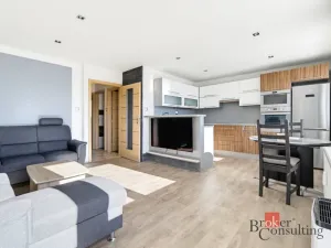 Prodej bytu 3+kk, Pardubice - Polabiny, Družstevní, 60 m2