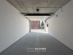 Pronájem garáže, Oslavany, 19 m2