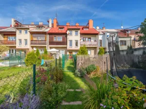 Prodej bytu 3+1, Ostrov, Nádražní, 89 m2
