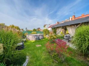 Prodej bytu 3+1, Ostrov, Nádražní, 89 m2