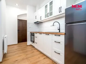 Prodej bytu 2+1, Praha - Dejvice, Kafkova, 43 m2