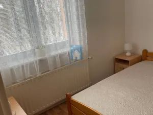 Pronájem bytu 2+kk, Praha, Hostavická, 30 m2