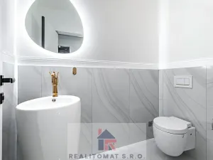 Pronájem rodinného domu, Praha - Komořany, Pod lesem, 325 m2