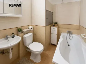 Pronájem bytu 2+1, Břeclav, Na Valtické, 42 m2