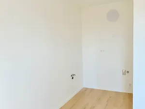 Prodej bytu 1+kk, Praha - Holešovice, Na Maninách, 26 m2