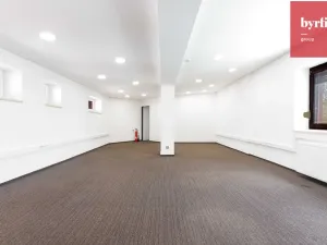 Pronájem kanceláře, Opava, Pekařská, 135 m2