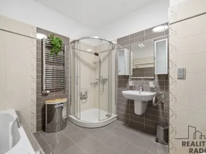 Pronájem bytu 2+kk, Pardubice, Dubinská, 73 m2