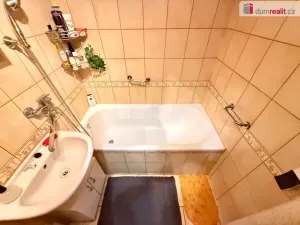 Pronájem bytu 2+1, Kralupy nad Vltavou - Lobeček, Družstevní, 54 m2