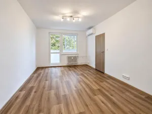 Pronájem bytu 2+kk, Hulín, Višňovce, 38 m2