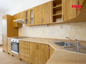 Pronájem obchodního prostoru, Nový Bor, Tržní náměstí, 108 m2