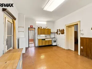 Prodej rodinného domu, Český Brod, nám. Arnošta z Pardubic, 150 m2