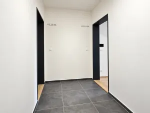 Pronájem bytu 2+kk, Praha, Haenkeho, 43 m2