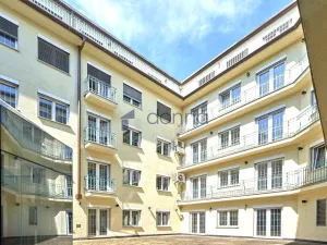 Pronájem kanceláře, Praha, Soukenická, 212 m2