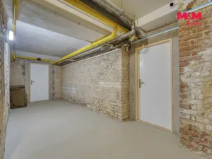 Prodej skladu, Praha, Jugoslávských partyzánů, 16 m2