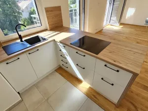 Prodej bytu 2+kk, Bystřice nad Pernštejnem, Masarykovo náměstí, 65 m2