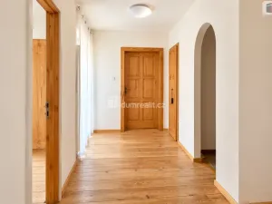 Pronájem bytu 3+1, Roudnice nad Labem, Náměstí Jana z Dražic, 120 m2