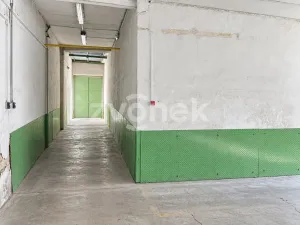 Pronájem výrobních prostor, Zlín, Sedmdesátá, 160 m2