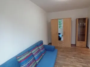 Pronájem bytu 3+1, Praha - Kobylisy, Slancova, 75 m2