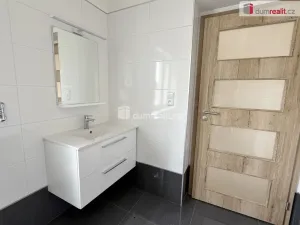 Pronájem bytu 2+kk, Jílové u Prahy, Husova, 70 m2
