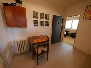 Pronájem bytu 1+1, Praha - Strašnice, Pod Třebešínem, 30 m2