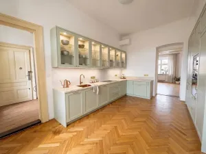 Prodej bytu 2+1, Brno, Komárovská, 48 m2