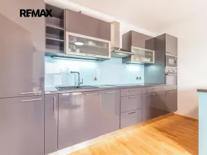 Pronájem bytu 2+kk, Hostivice, Žitná, 46 m2