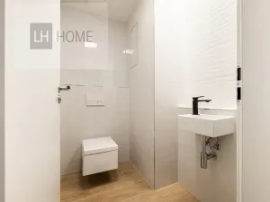 Prodej bytu 2+kk, České Budějovice, Čakovská, 67 m2