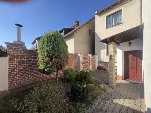 Prodej bytu 3+1, Jičín, Hradecká, 63 m2