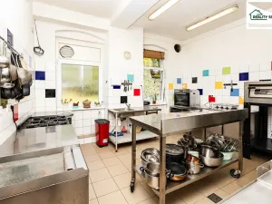 Prodej ubytování, Smolné Pece, 1015 m2