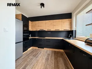 Prodej bytu 3+kk, Ostroměř, Školní, 82 m2