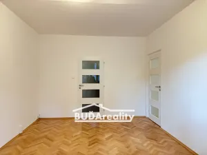 Pronájem bytu 2+1, Zlín, M. Knesla, 55 m2