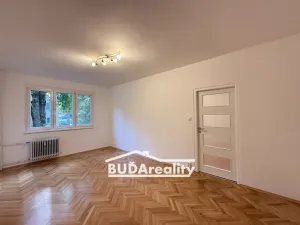 Pronájem bytu 2+1, Zlín, M. Knesla, 55 m2