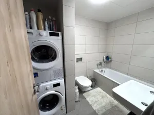 Pronájem bytu 2+kk, Praha - Holešovice, Jankovcova, 43 m2