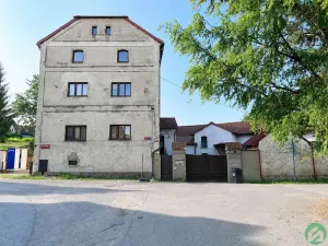 Pronájem vícegeneračního domu, Praha - Písnice, Putimská, 1500 m2