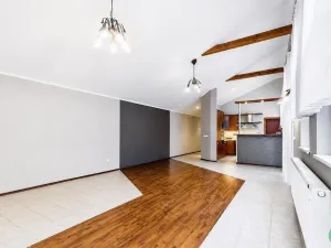 Pronájem vícegeneračního domu, Praha - Písnice, Putimská, 1500 m2
