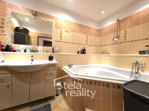 Prodej bytu 3+1, Bruntál, Dolní, 67 m2