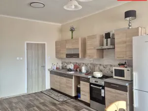 Pronájem bytu 3+kk, Planá, náměstí Svobody, 95 m2