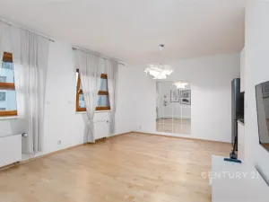 Prodej bytu 2+kk, Praha - Záběhlice, Mattioliho, 65 m2