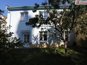 Pronájem bytu 1+1, Planá, náměstí Svobody, 40 m2