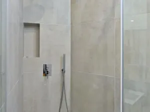 Pronájem bytu 3+1, Praha - Vinohrady, náměstí Jiřího z Poděbrad, 137 m2
