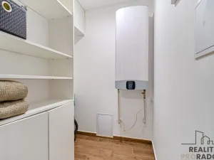 Prodej bytu 2+kk, Ostrava, Vrázova, 79 m2
