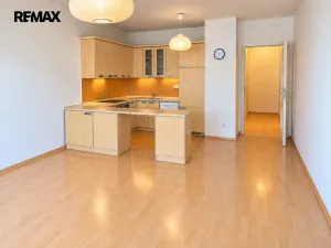 Pronájem bytu 1+kk, Praha - Hostavice, U Hostavického potoka, 40 m2