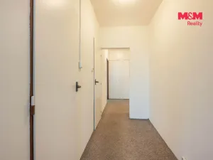 Pronájem bytu 2+1, Praha - Kobylisy, Košťálkova, 55 m2