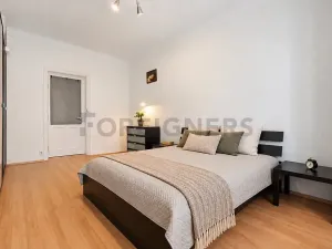 Prodej bytu 2+kk, Praha, 5. května, 51 m2