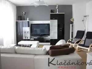 Prodej bytu 3+1, Zlín, Podlesí V, 86 m2