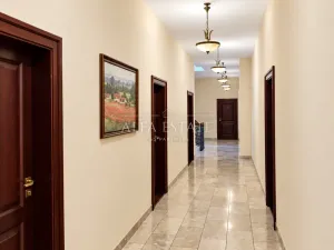 Pronájem bytu 2+1, Karlovy Vary, U Imperiálu, 110 m2