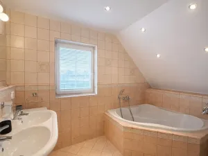 Pronájem rodinného domu, Křenice, V Pálce, 116 m2