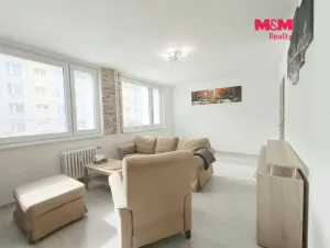 Pronájem bytu 1+kk, Slaný, Na Dolíkách, 33 m2