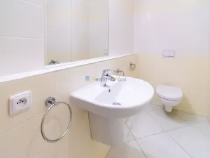Pronájem bytu 2+kk, Praha - Stodůlky, náměstí Junkových, 50 m2