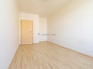 Pronájem bytu 2+kk, Praha - Stodůlky, náměstí Junkových, 50 m2